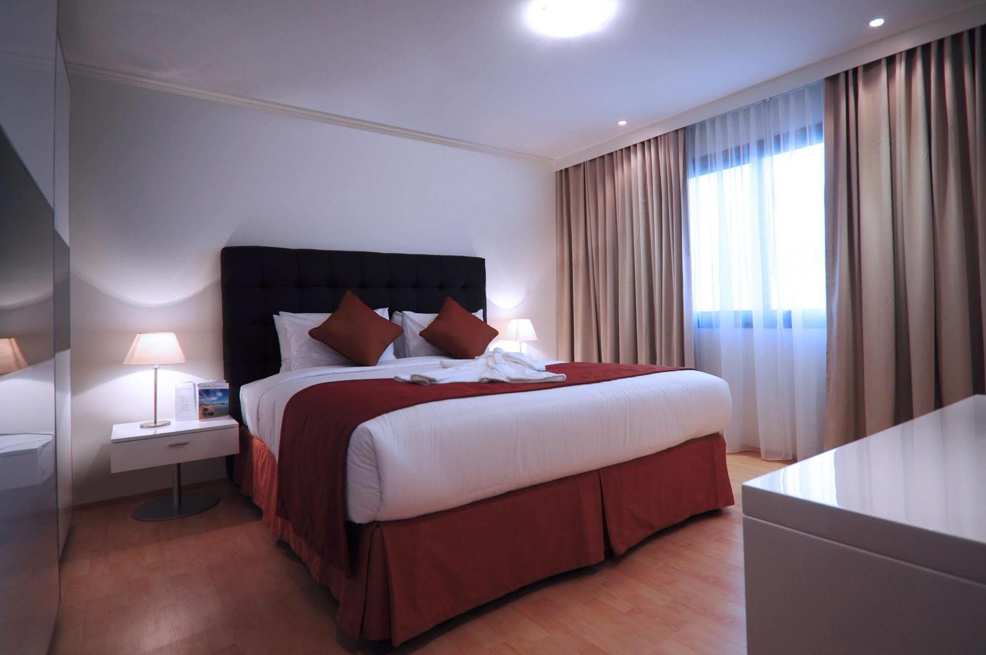 Golden Tulip Dana Bay Resort Dhahran Exterior foto